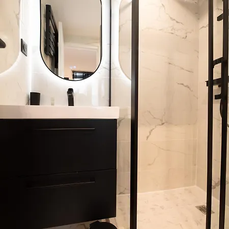 Lovely Nest In Appartement Parijs