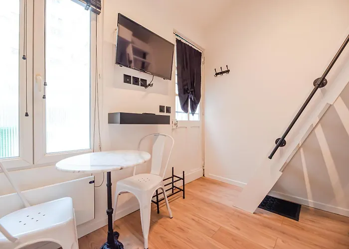 Apartament Lovely Nest In Paryż